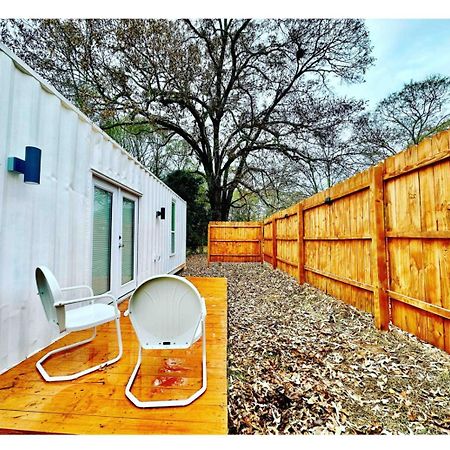 Nomehaus Shipping Container Studio Residential Neighborhood Athens Dış mekan fotoğraf