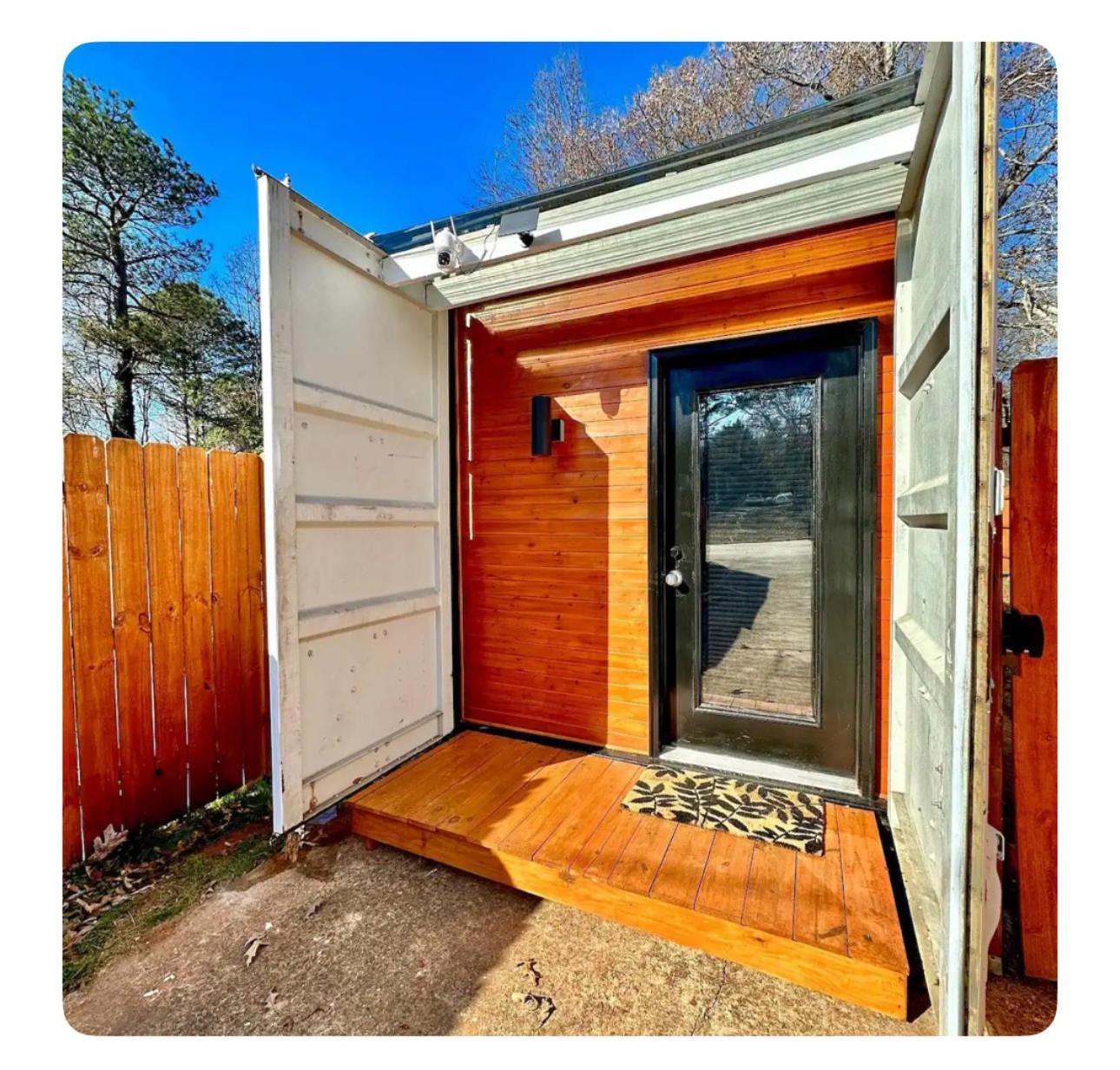 Nomehaus Shipping Container Studio Residential Neighborhood Athens Dış mekan fotoğraf